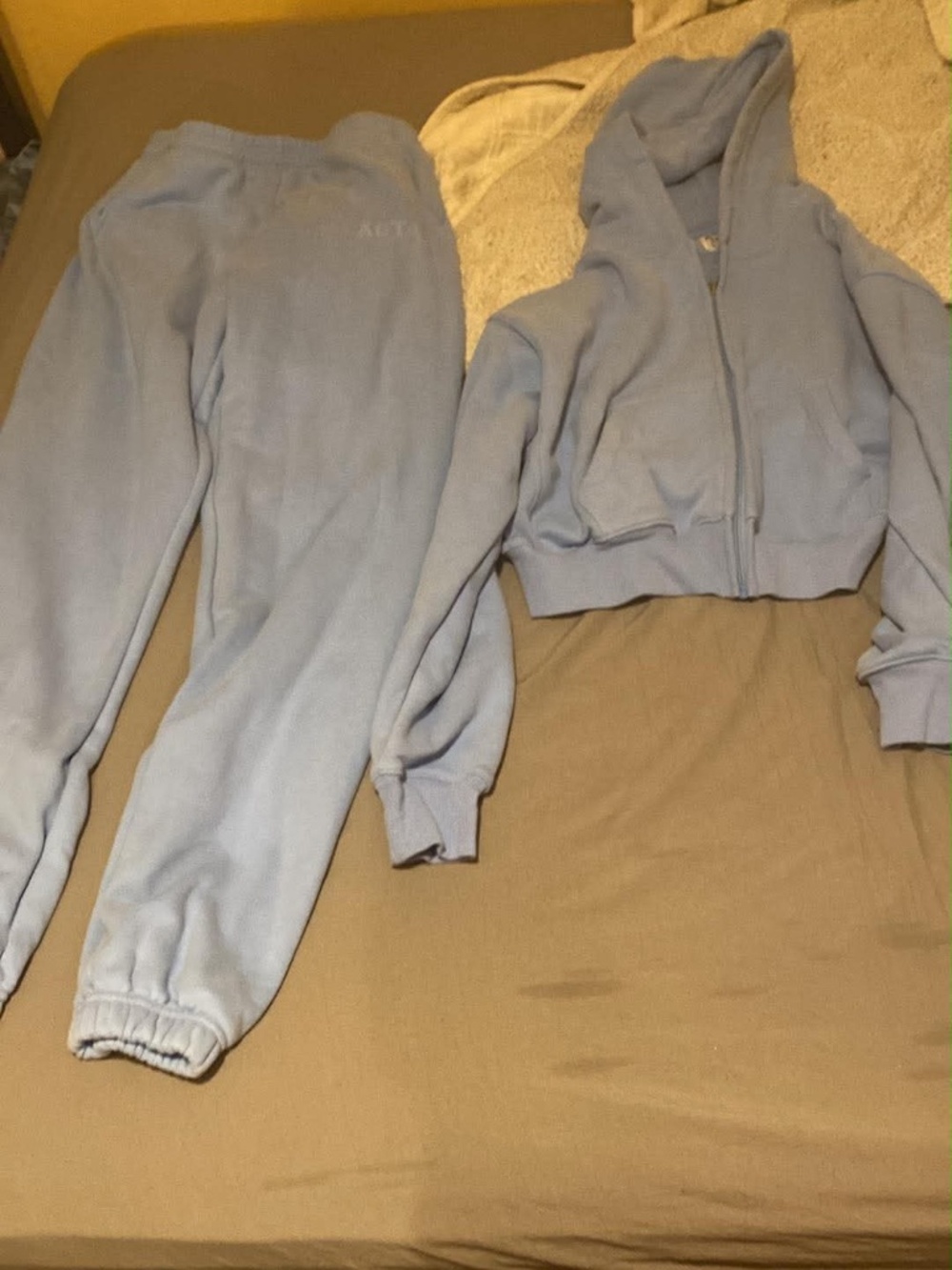 Acta light blue set